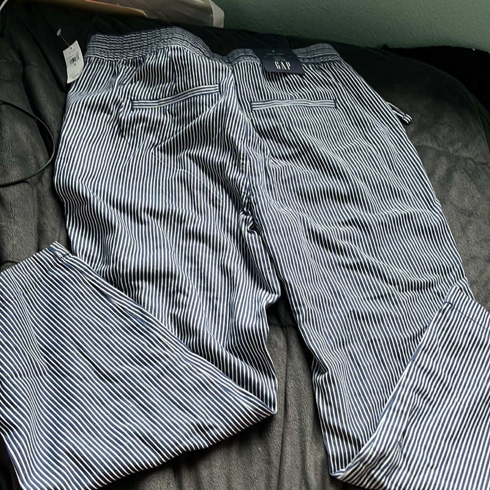 Brand: gap  size: m